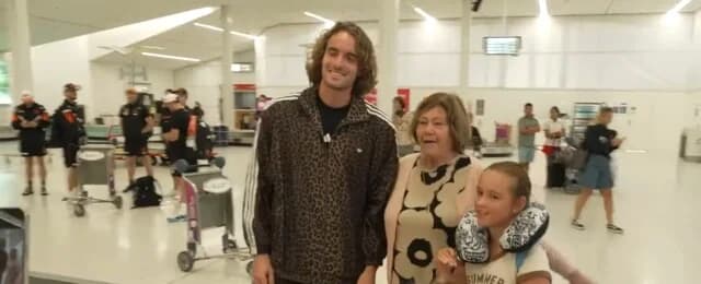 Ο Στέφανος Τσιτσιπάς έκλεψε την παράσταση στην Αδελαΐδα με λεοπάρ φόρμα