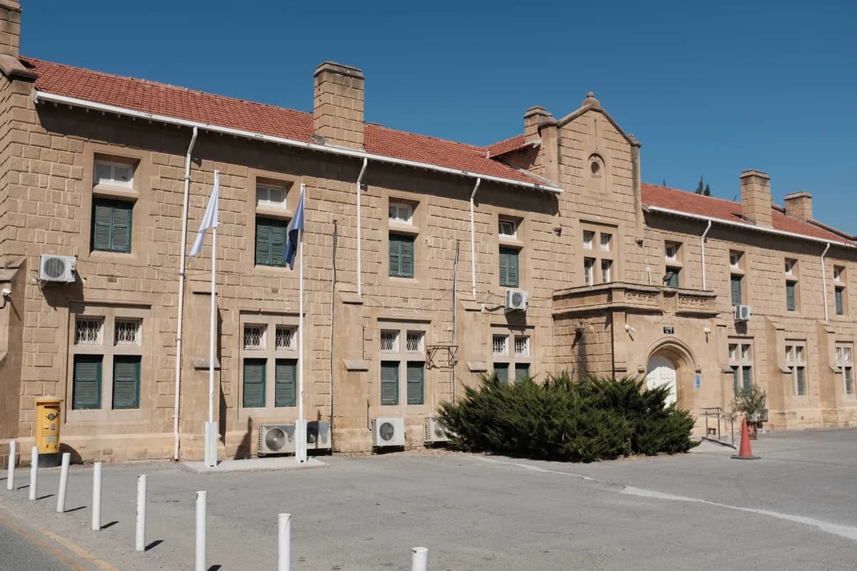 Δύο νεαροί στο δικαστήριο για απάτη σε εταιρεία στη Λευκωσία