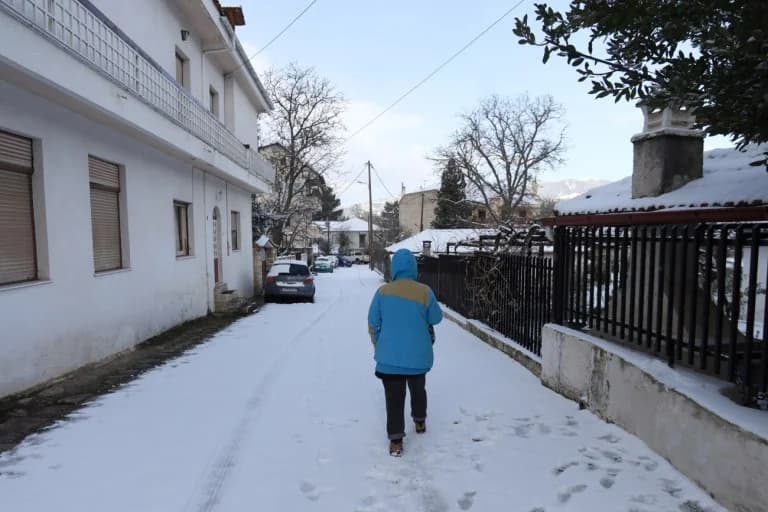 天气警报：降雪、狂风和雷暴