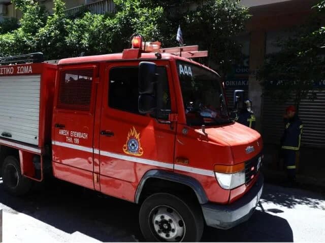 Feuer im Keller in Patisia: Sofortiger Einsatz der Feuerwehr