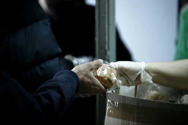 Municipio de Atenas: Medidas de emergencia para personas sin hogar debido a las bajas temperaturas