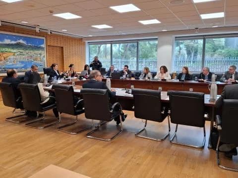 הצעת חוק להפרטת הבורסה לניירות ערך בקפריסין מגיעה למליאה