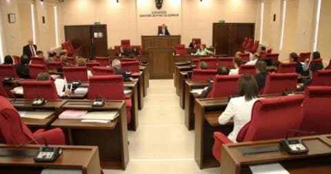 Besetzte Gebiete: Reaktionen auf „Abgeordneten“ mit gefälschtem Abschluss im Europäischen Parlament