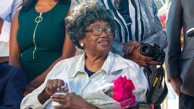Claudette Colvin: La mujer que fue Rosa Parks antes de Rosa Parks