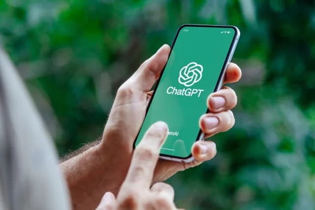 人工智能与健康： Gemini和ChatGPT的健康建议有多可靠？