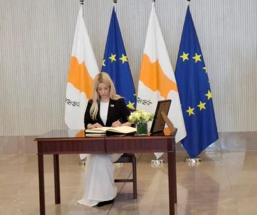 Presidenta del Parlamento sobre George Vasiliou: «Pérdida Irremplazable»