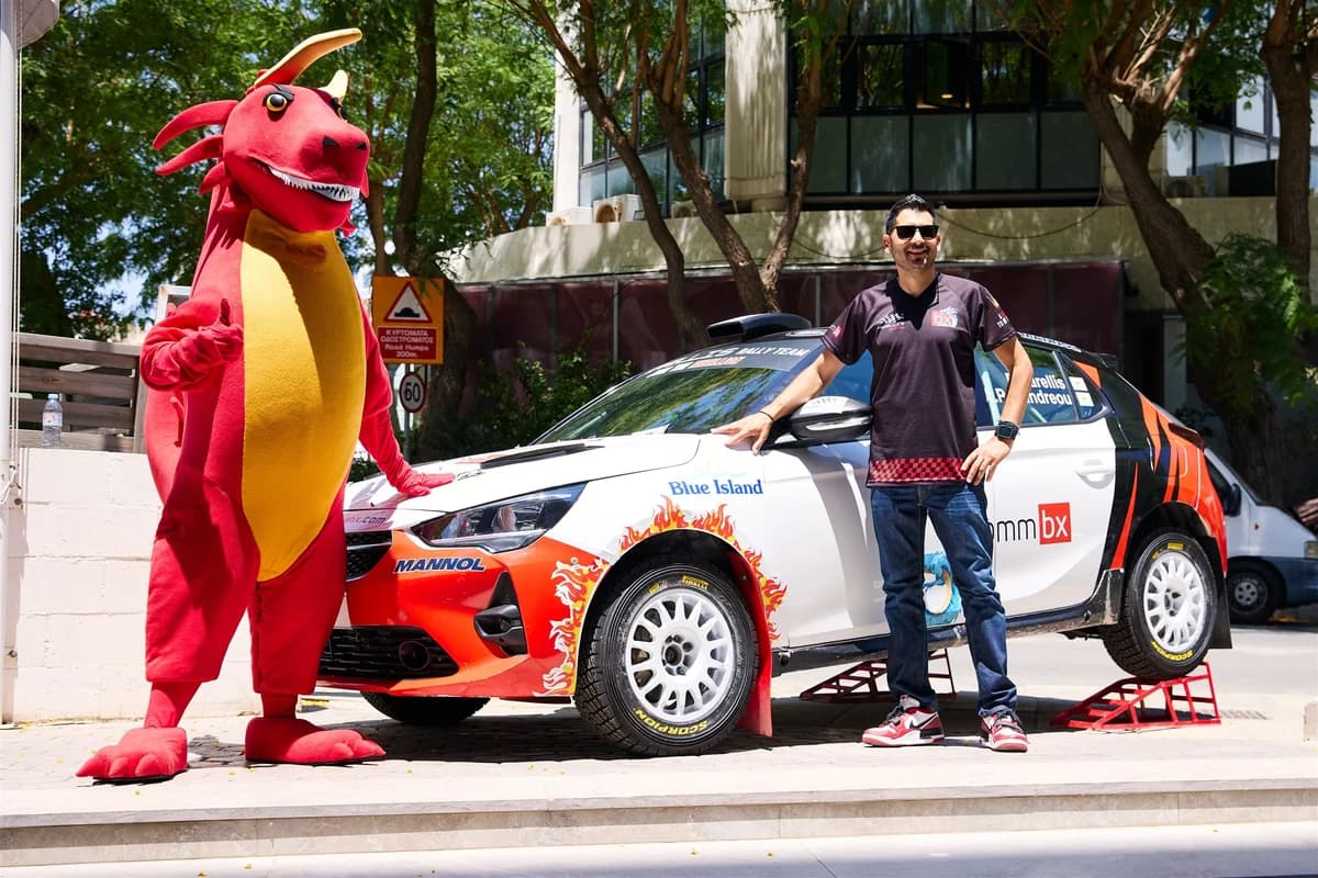 ECOMMBX поддерживает команду Parellis Rally Team в ралли Акрополис