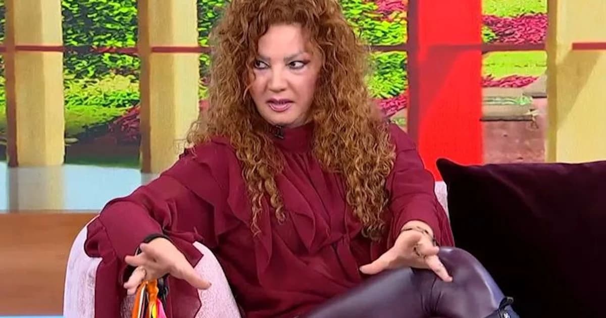 Σοφία Αρβανίτη: Αποχώρηση από την Αθήνα και σχόλια για την εμφάνισή της