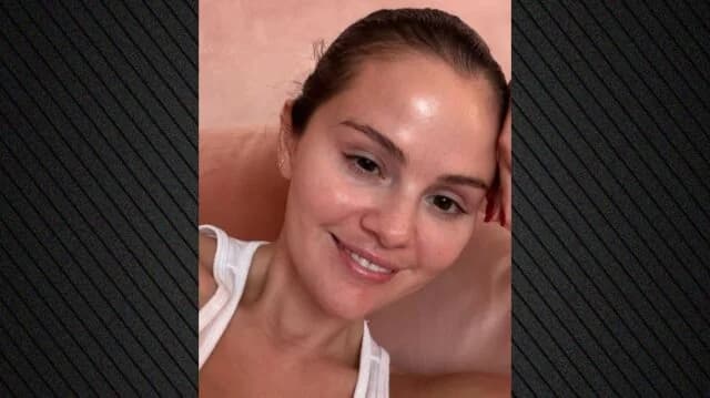 Селена Гомес опубликовала селфи без макияжа