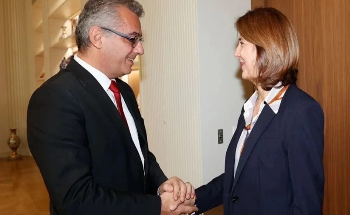 Erhürman bereit, Olguin Ende des Monats zu treffen