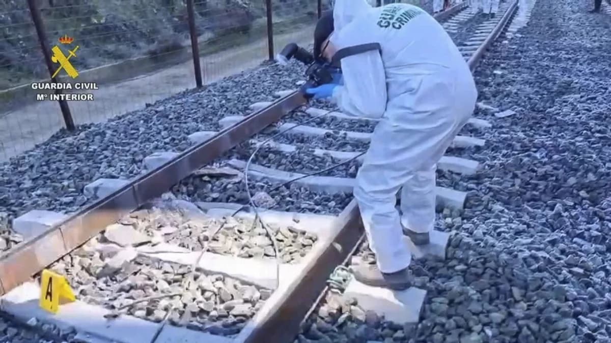 Train Tragedy in Spain: 41 Dead, Rail Fracture Under Investigation
