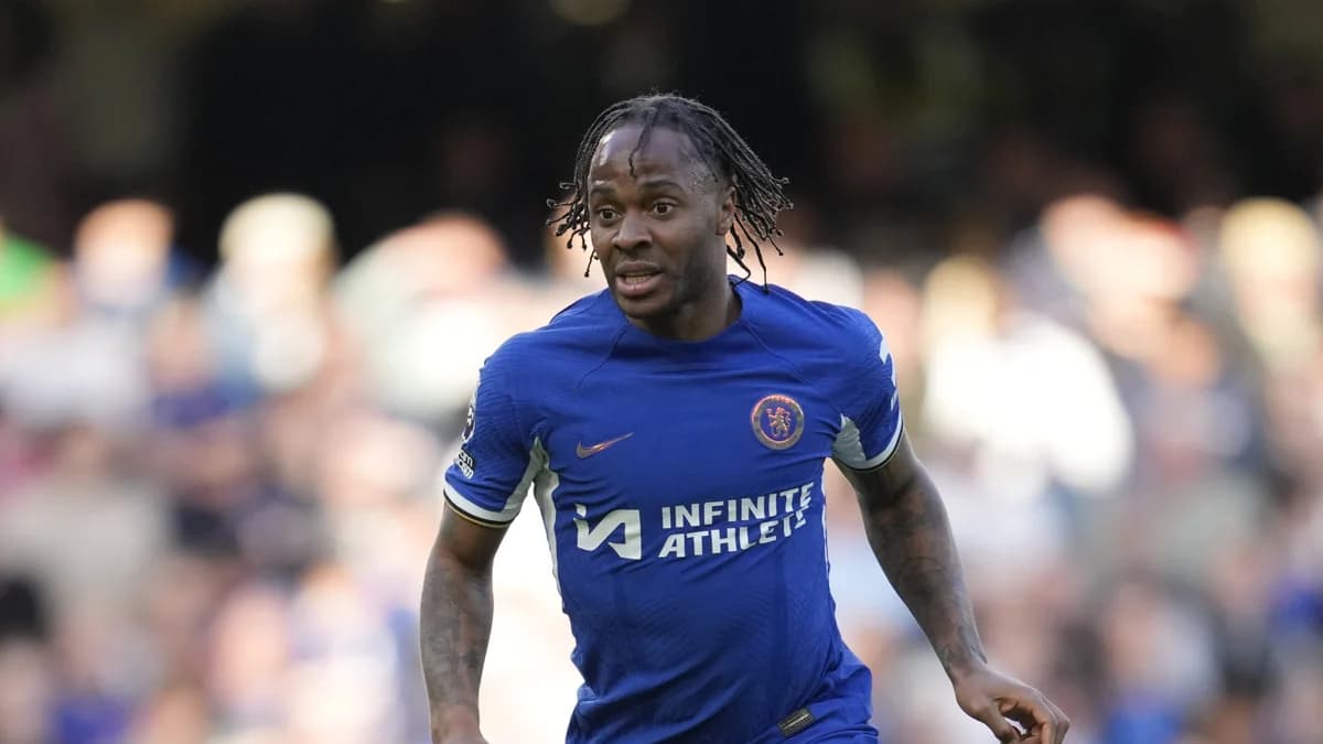 Nápoles busca la cesión de Sterling