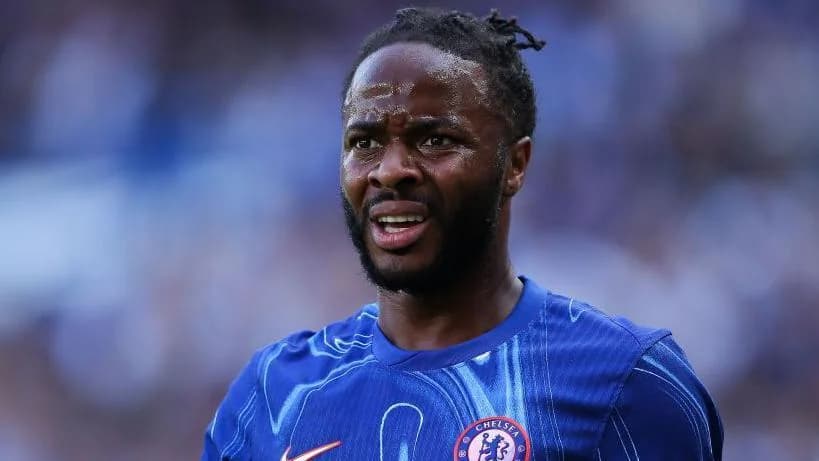 Nápoles busca la cesión de Raheem Sterling del Chelsea