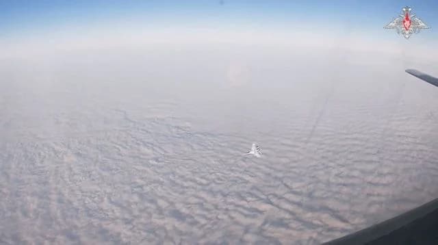 Russische Bomber patrouillieren über der Ostsee