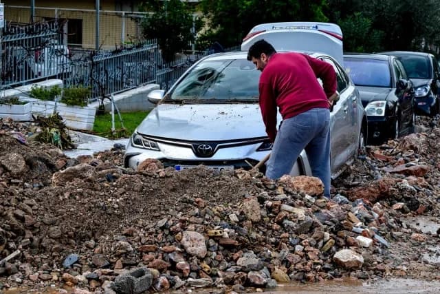 Αττική: Ξεκινούν οι αυτοψίες μετά την φονική κακοκαιρία