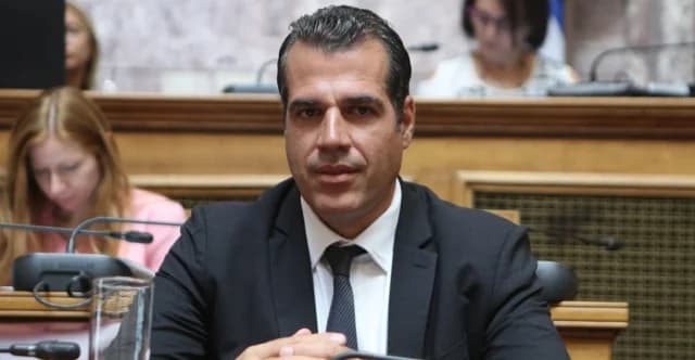 Πλεύρης: Μείωση μεταναστευτικών ροών το 2025 λόγω αυστηρών μέτρων
