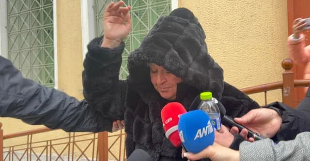 Dos años de prisión para directora por amordazar a un estudiante de 13 años con cinta adhesiva
