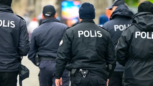 Horror en Estambul: Encuentran cuerpo decapitado en un contenedor de basura