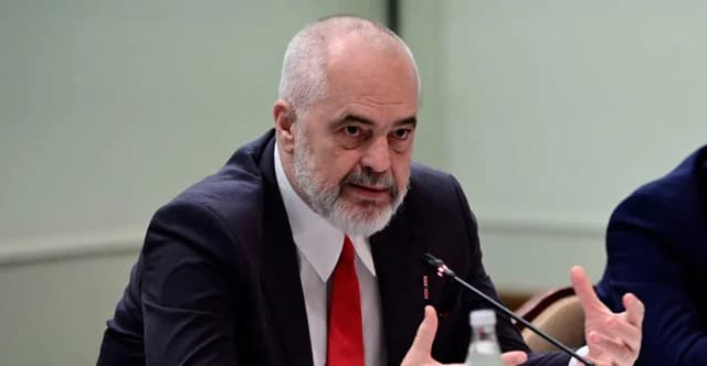 Edi Rama: Studium in Harvard mit griechischem Stipendium