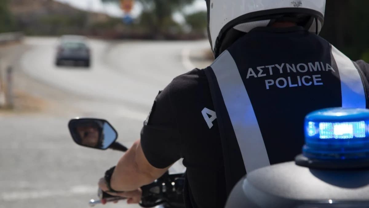 ניקוסיה: המשטרה מלווה ילד עם פגיעת ראש לבית החולים