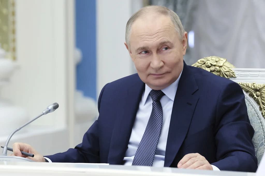 Tanker, möglicherweise Teil von Russlands Schattenflotte, vor französischer Küste beschlagnahmt