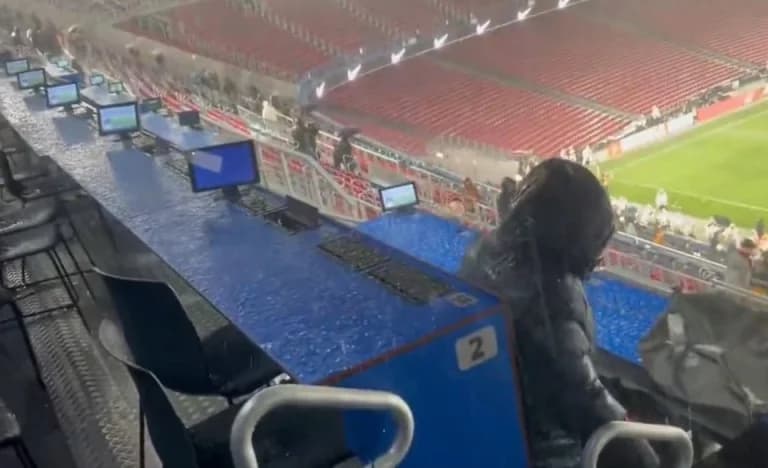 El Nuevo Camp Nou Inundado Tras Tormenta (vid)