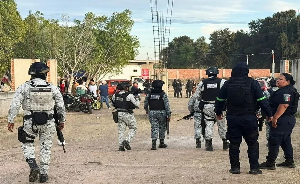 墨西哥：足球场发生武装袭击，至少11人死亡
