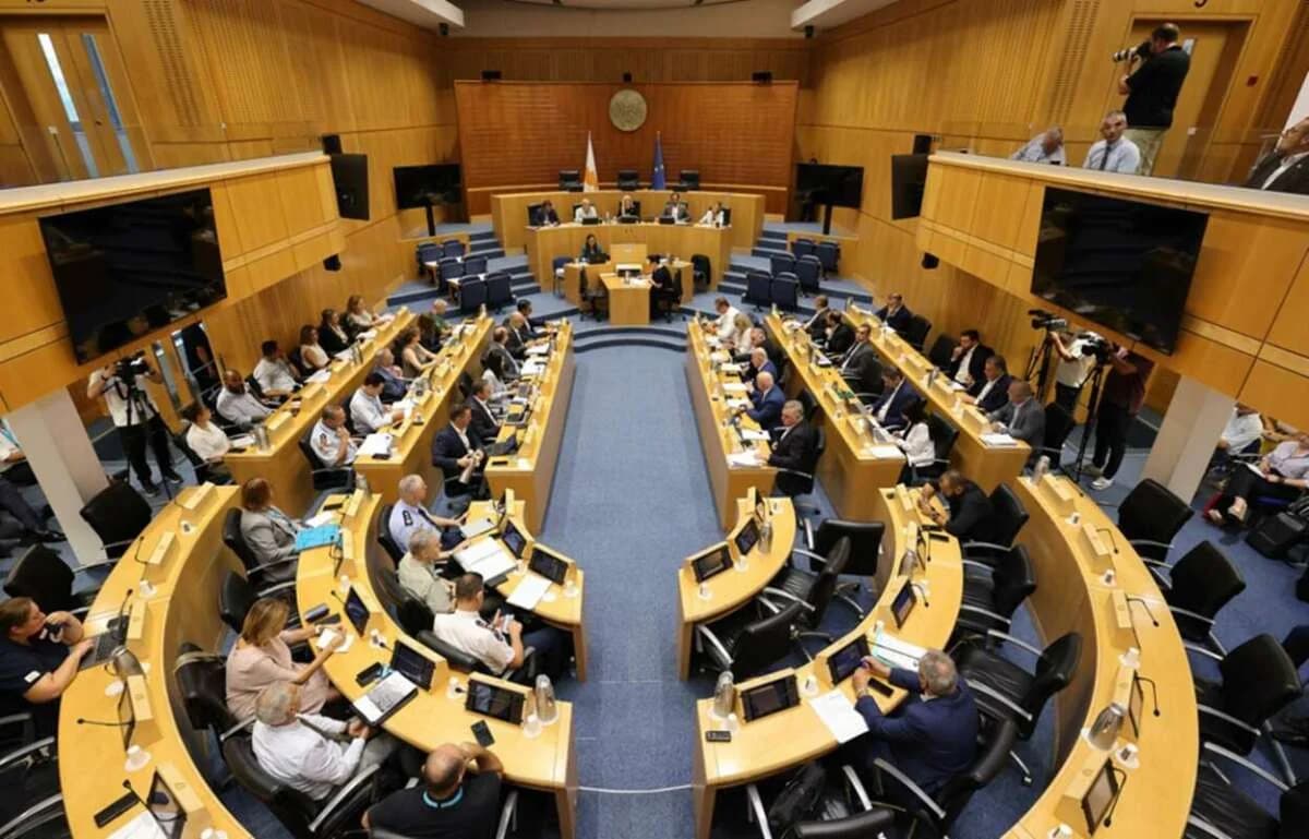 Aclaraciones y cambios a la reforma fiscal presentados en el Parlamento