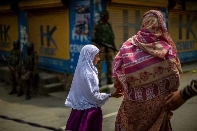 Naushaba Roonjho: Von Pakistan zur Gemeinschaftspräsidentschaft