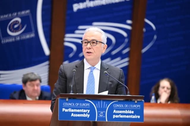 Roussopoulos se despide de la presidencia de la APCE, enfatizando Europa