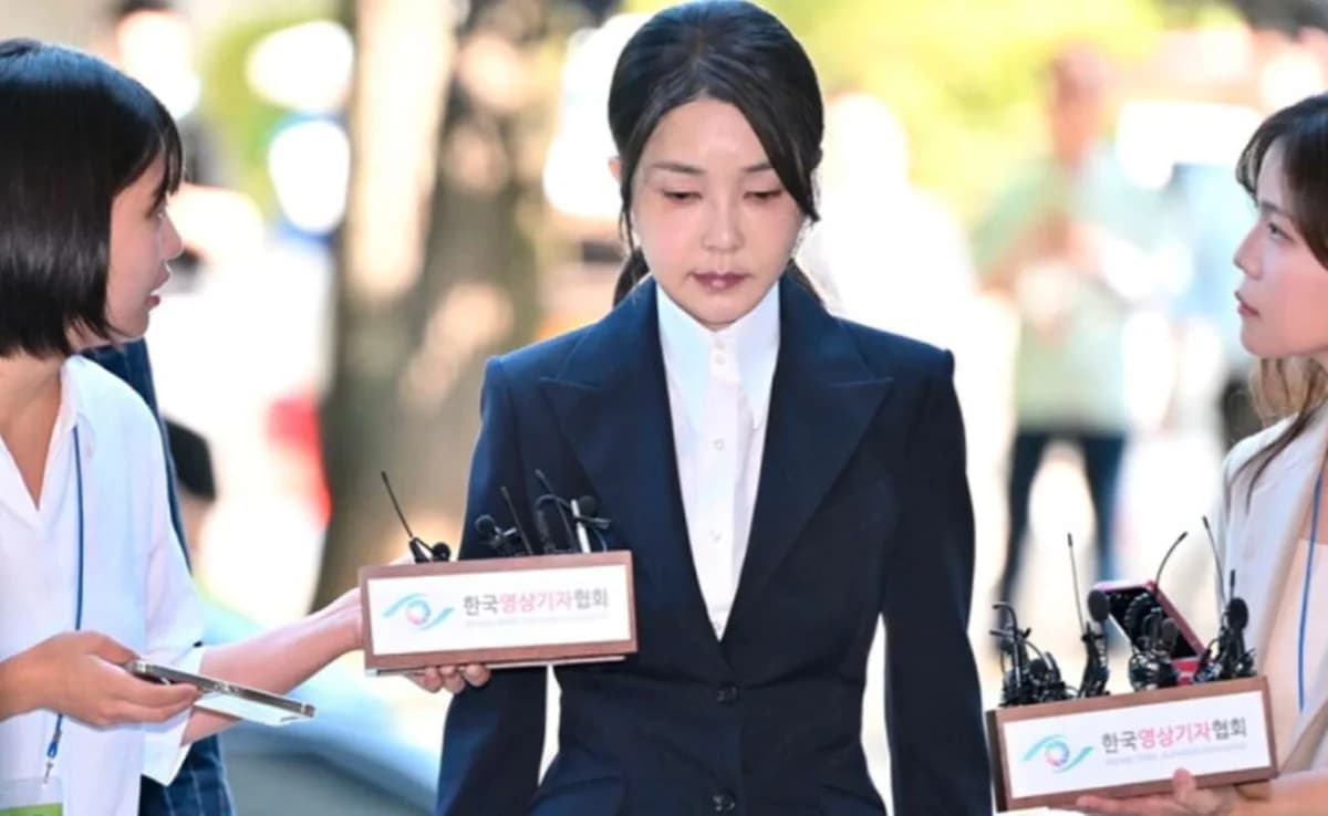 Ex primera dama de Corea del Sur sentenciada a prisión por soborno