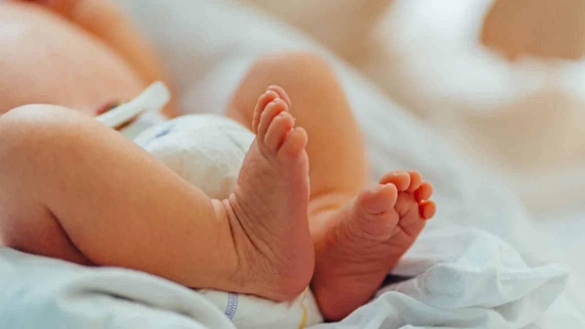 Κρίσιμη η κατάσταση τρίμηνου βρέφους στην εντατική – Διερευνάται πιθανή κακοποίηση