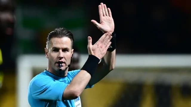 Superliga: Danny Makkelie arbitrará el partido AEK-Olympiacos