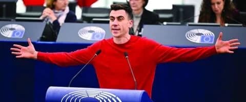 Элена Периклеус осуждает высказывания Фидиаса Панайоту о людях с ограниченными возможностями