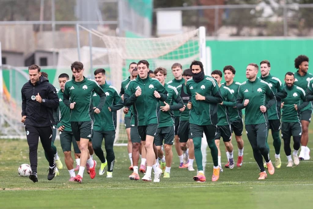 פנאתינייקוס נגד רומא: פליסטרי וקלאבריה מחוץ לסגל