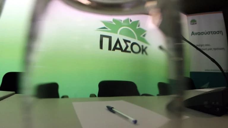 PASOK Demands Lazaridis' Removal After Criticism of 'Gray Zones' by Gerapetritis