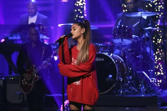 Ariana Grande: Why she constantly wore oversized hoodies in 2018
