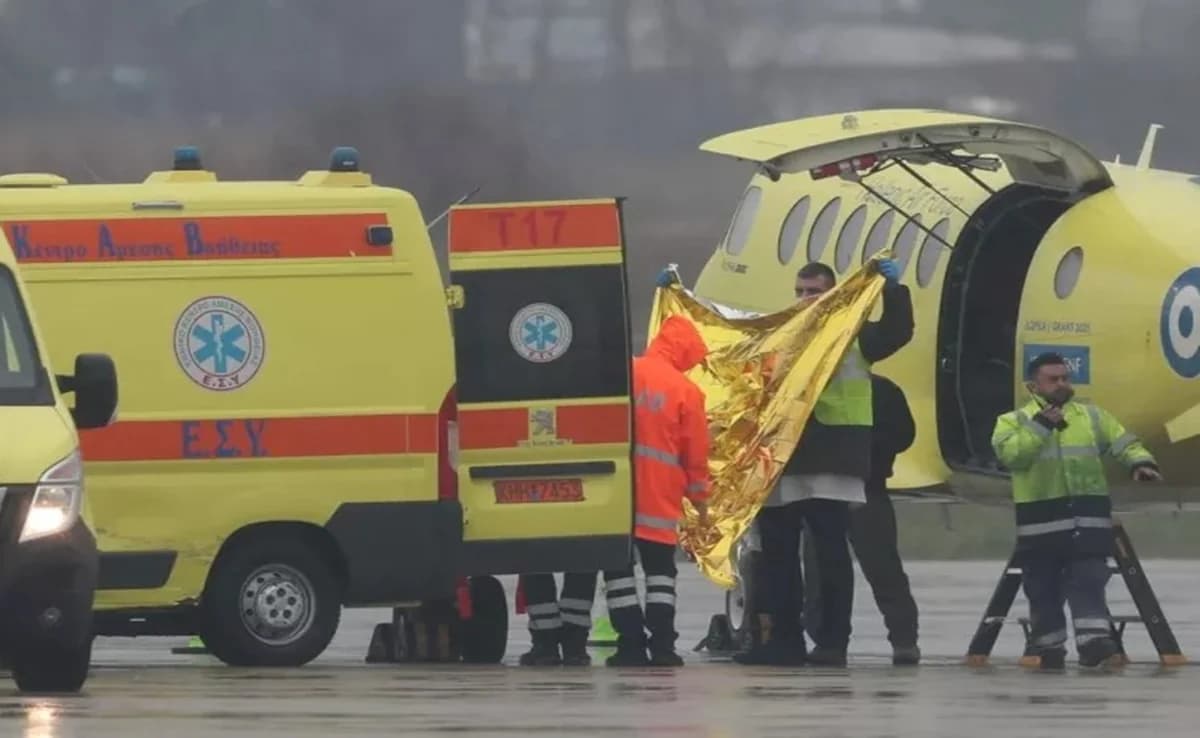 C-130 抵达罗马尼亚，运送 PAOK 足球俱乐部球迷的遗体