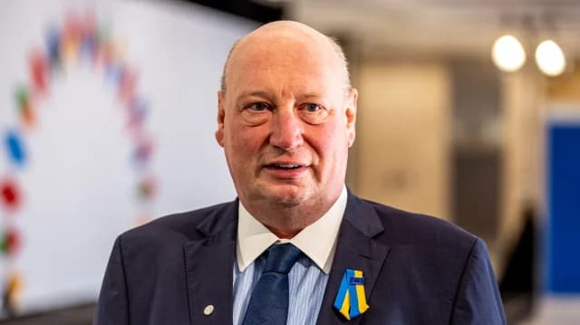 Politico: EU Official H. Hololei Fired Over Gifts from Qatar