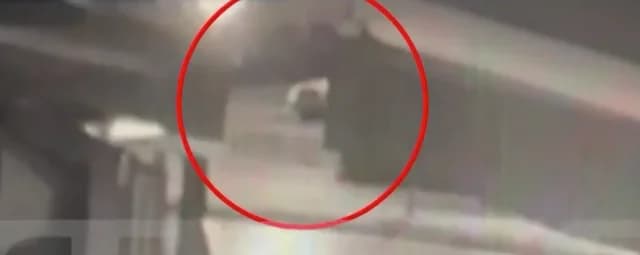 Jugador de baloncesto arrestado por conducir ebrio en Atenas