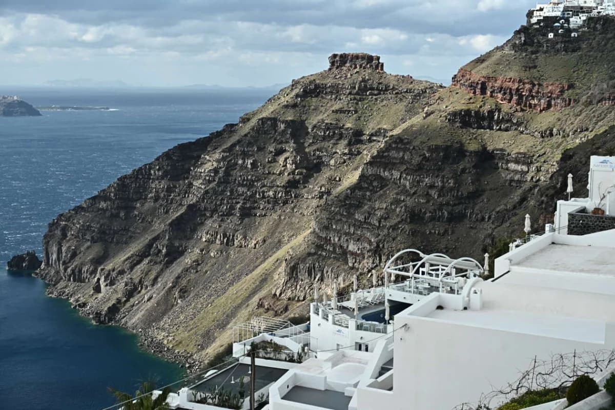 Santorini: One Year After the Earthquakes – What Happened?