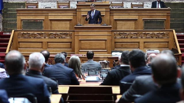 Συνταγματική αναθεώρηση: Τα στάδια και οι εκλογές