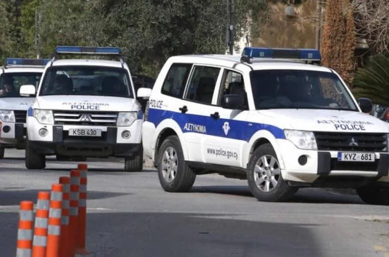 Detenido un hombre de 41 años por robo a mano armada en un quiosco en Avgorou