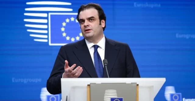 Pierrakakis: Griechenland ändert Produktionsmodell mit EIB-Unterstützung