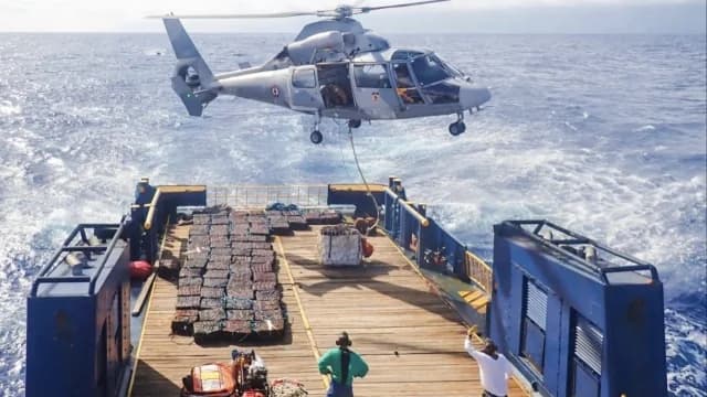 Γαλλία: Κατάσχεση 4 τόνων κοκαΐνης στη Γαλλική Πολυνησία