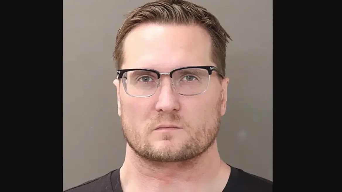 Ohio: Doctor Kills Ex-Wife and Her Partner with 16 Bullets