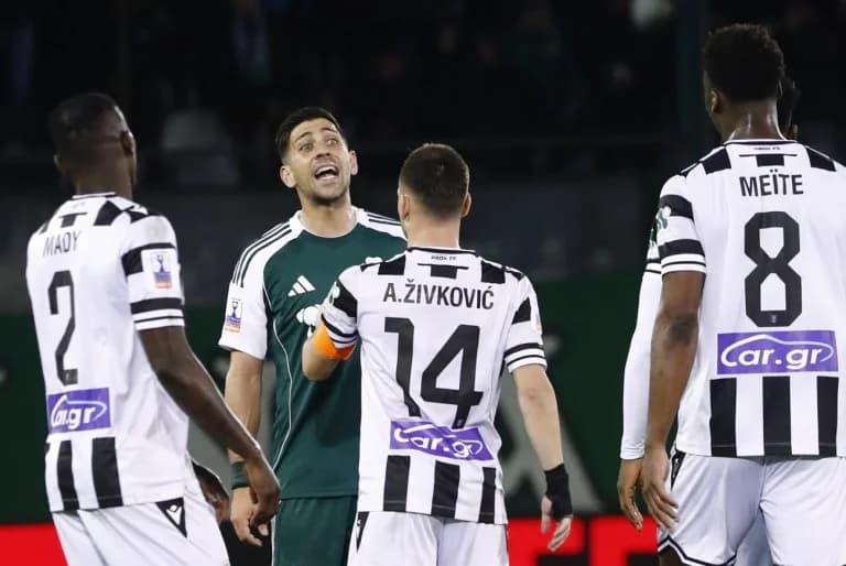 Panathinaikos: Spannungen zwischen Bakasetas und Fans nach Niederlage gegen PAOK