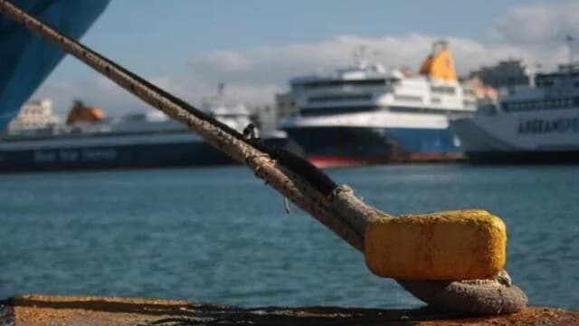 Απαγορευτικό απόπλου και καθυστερήσεις πλοίων λόγω θυελλωδών ανέμων