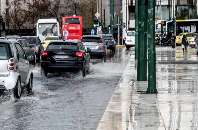 Verkehrschaos in Athen: Verzögerungen auf der Kifissos-Allee und der Attiki Odos Autobahn