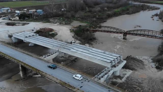 Impressive drone footage of the new Karavoporos bridge in Trikala